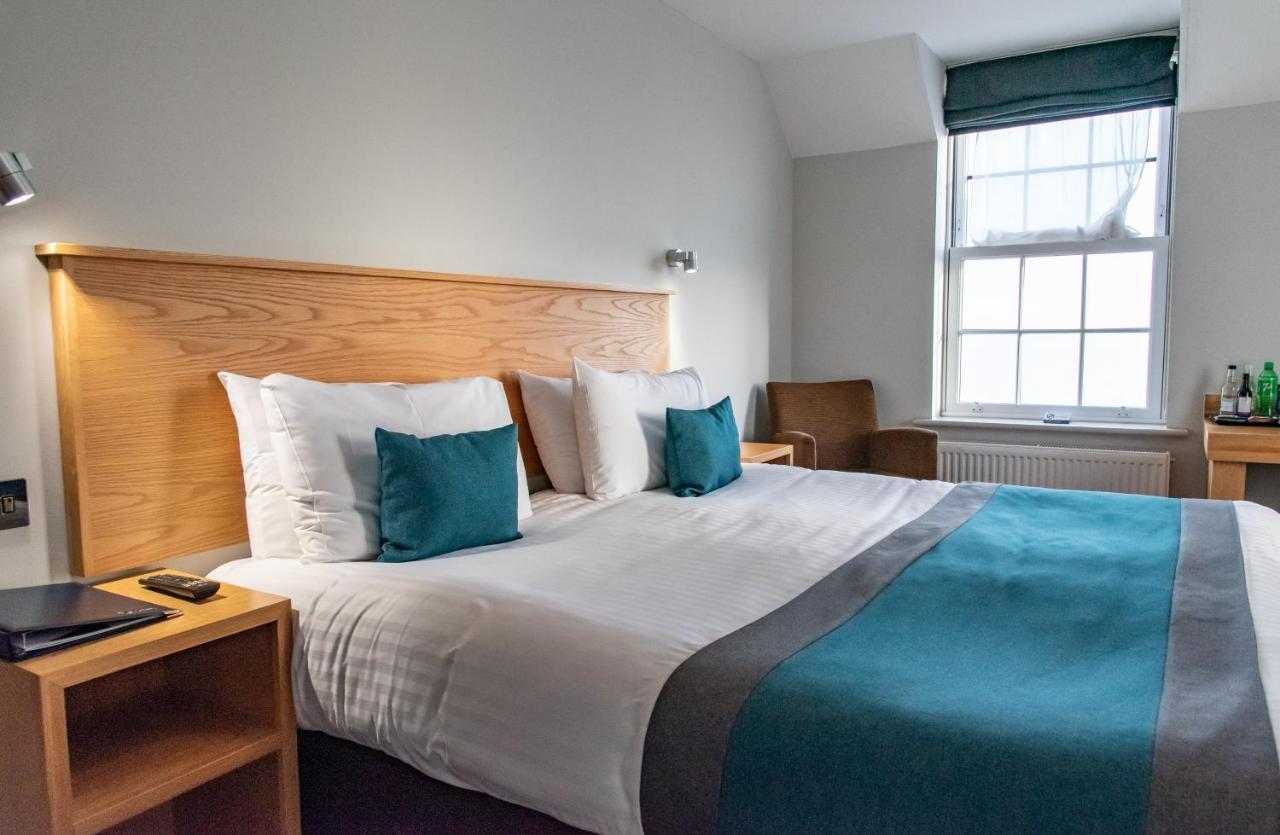 Hotel Kingscliff Holland On Sea 4*